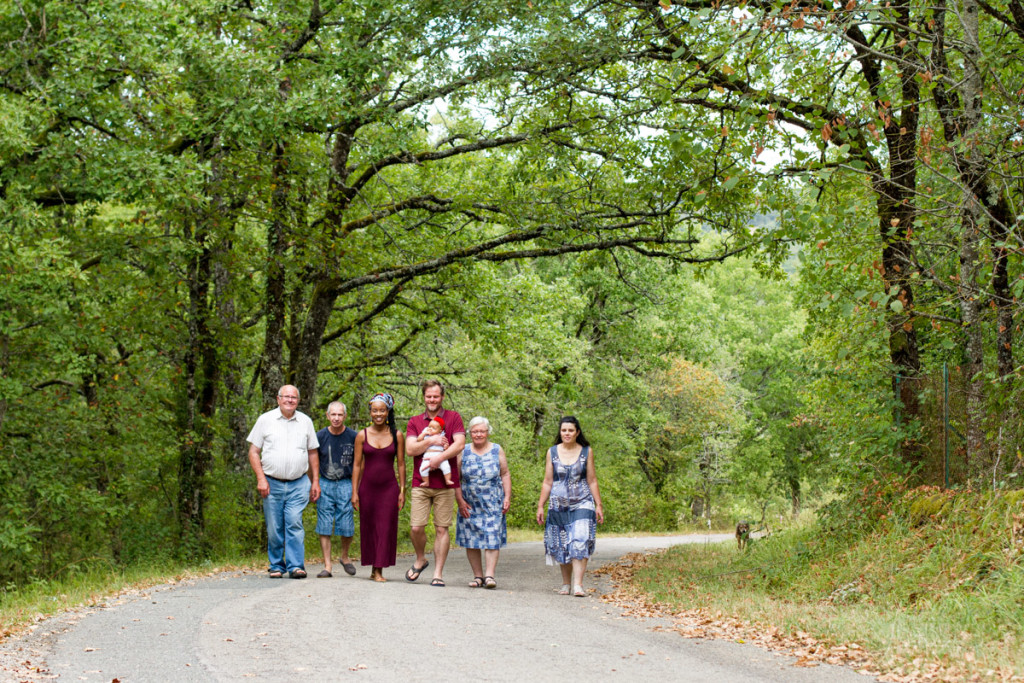 Photographe famille Montauban style lifestyle extérieur