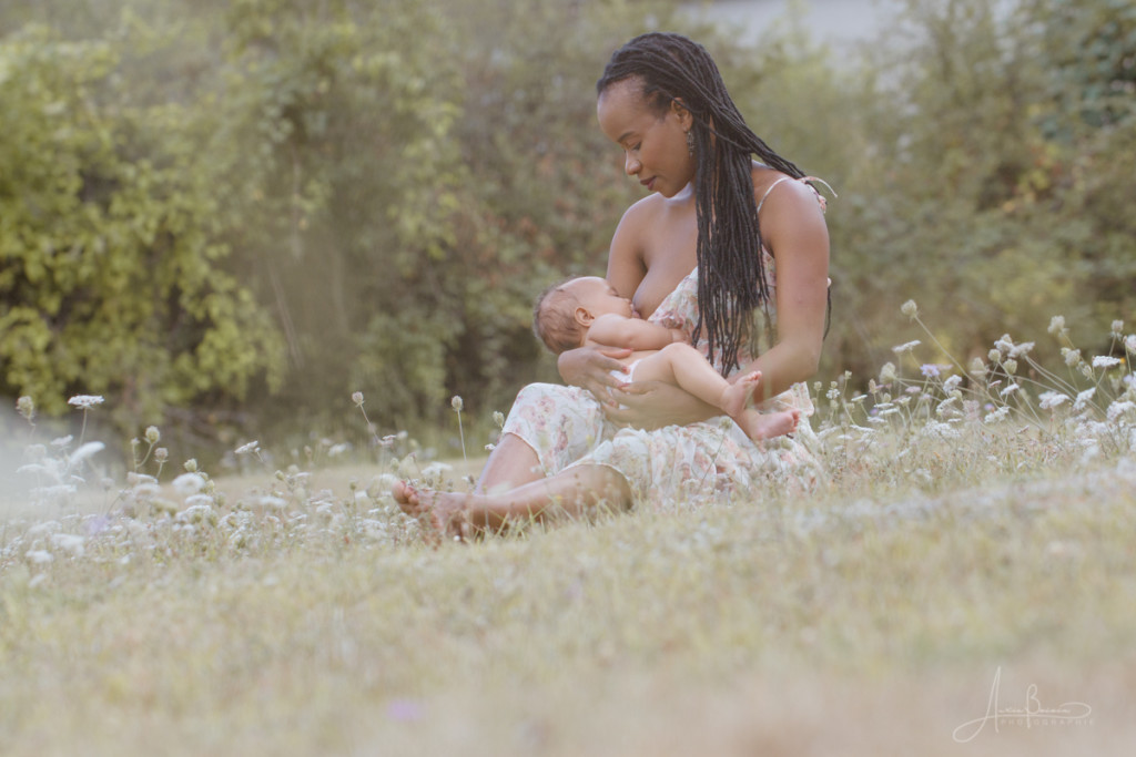 Photographe nouveau-né Montauban - Séance photo studio cocooning