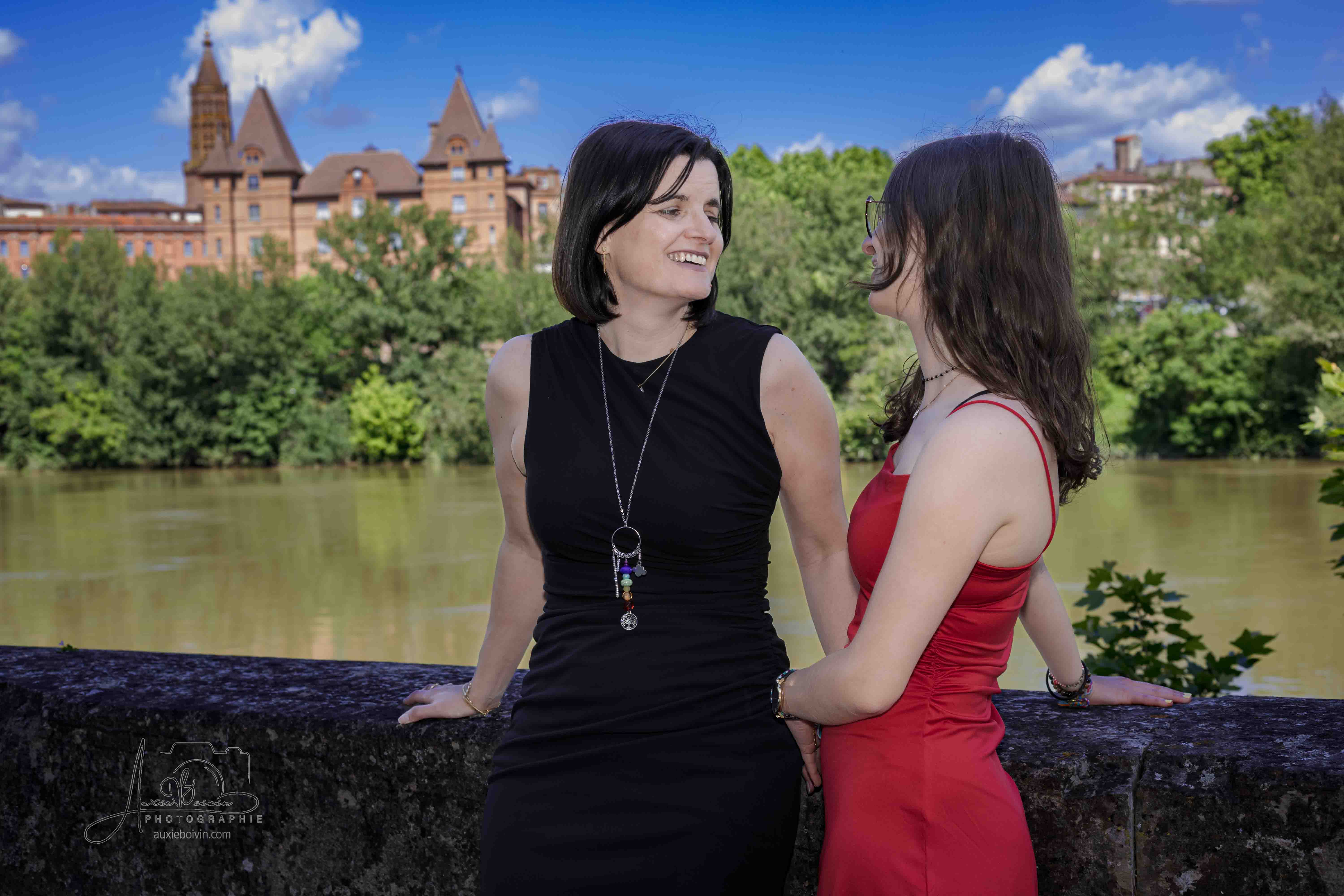 Stephanie et Carol 3-140